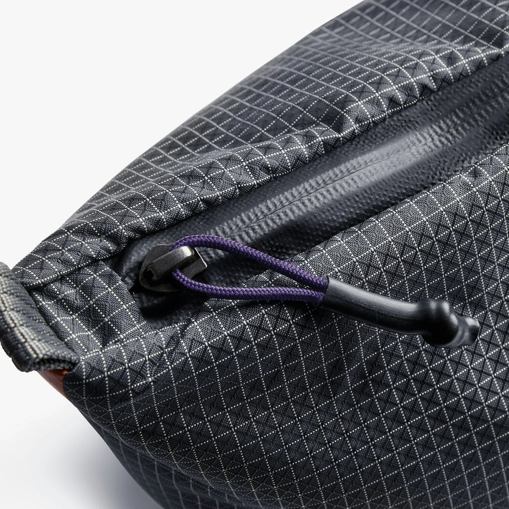 Dark Grid Daily Cooler Lunch Bag with Adjustable Shoulder Strap